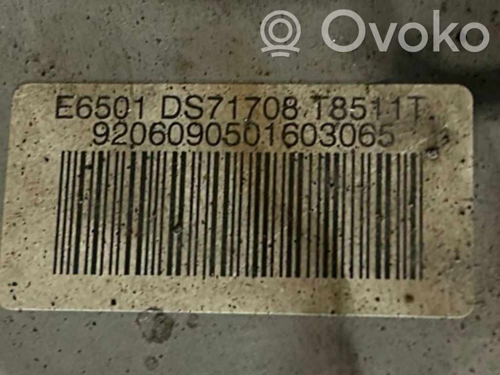 Aizmugurē riteņa rumbas vārpstas šarnīrs (stupica, capfa)