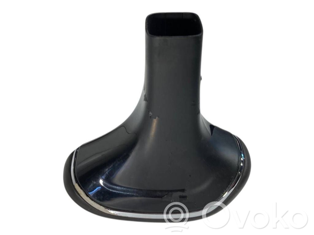 Ātrumu pārslēgšanas sviras dekoratīvā apdare (āda, uzgalis)