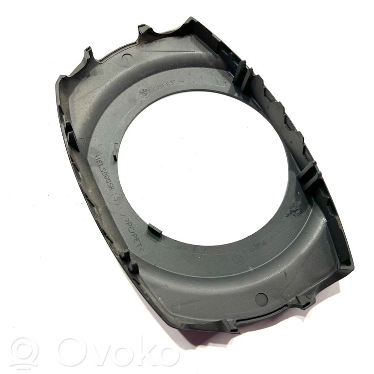 Steering axle trim