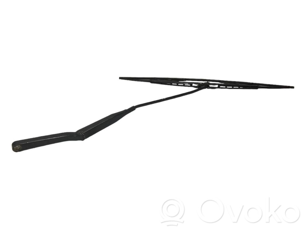 Windshield wiper arm