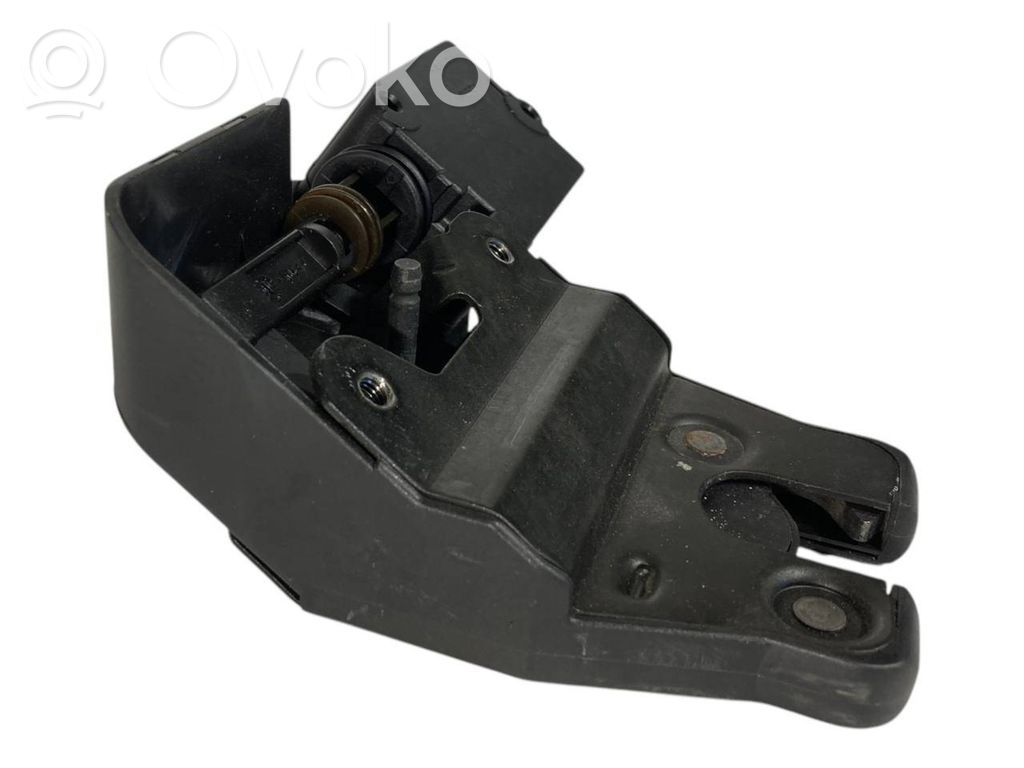 Rear cover lock