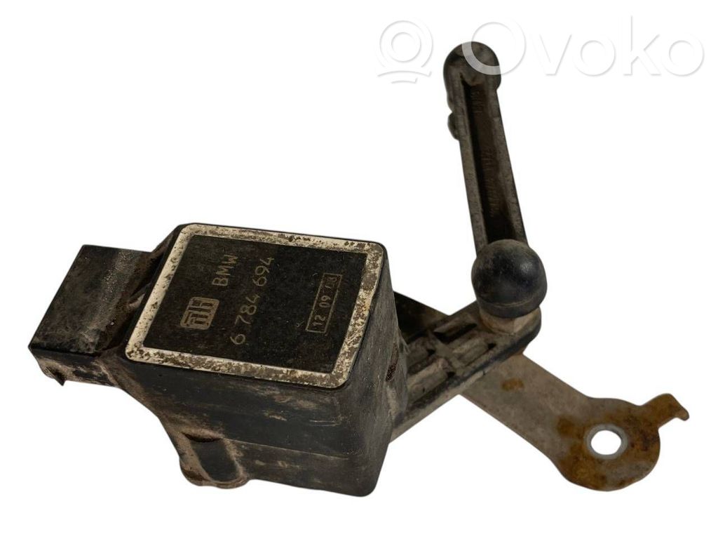 Augstuma sensors (priekšējo lukturu)