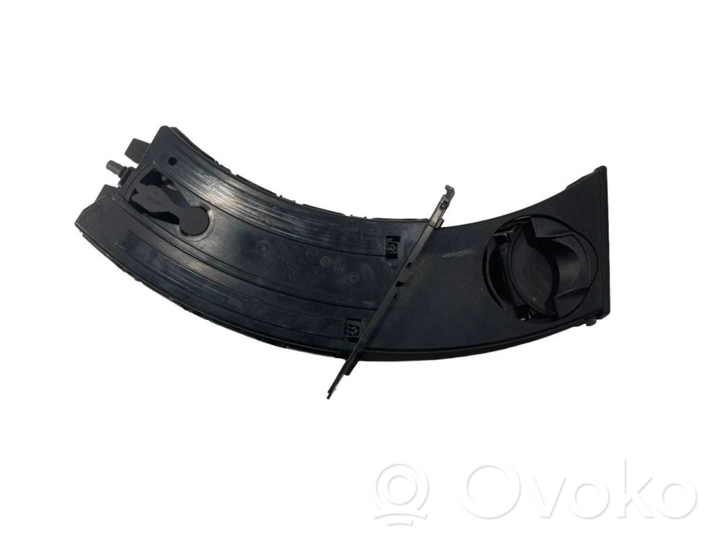 Glāžu turētājs (priekšā)
