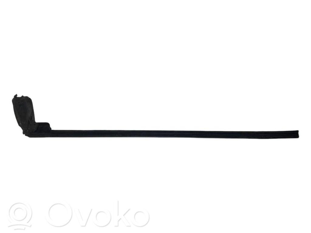 Отделочная резинка (на оконном стекле)