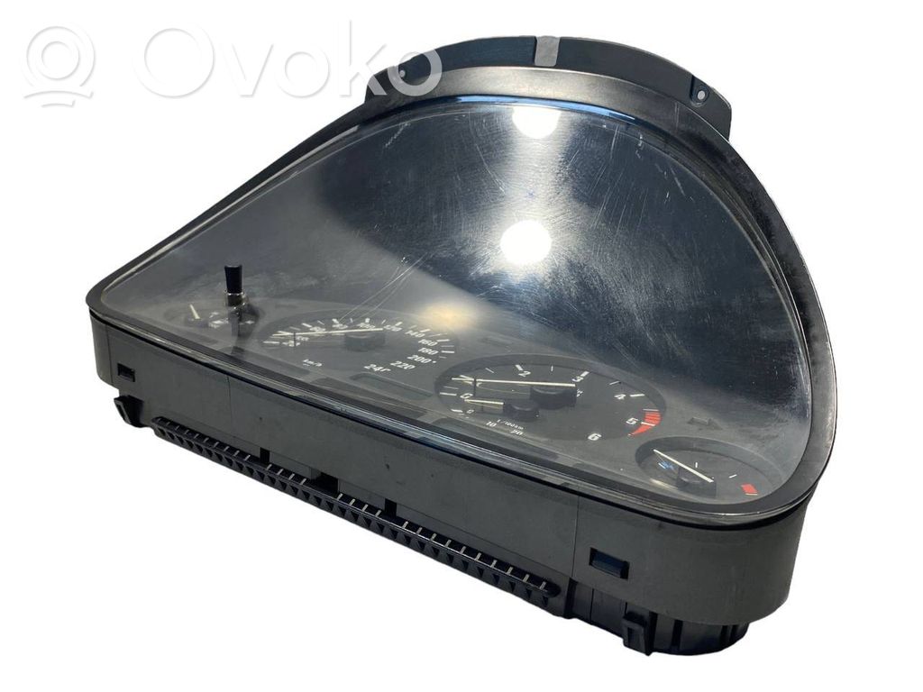 Speedometer (in the instrument panel)