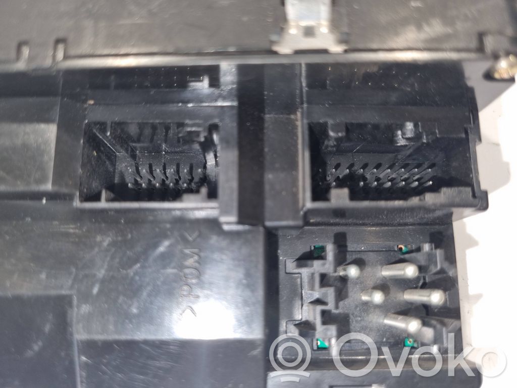 Power window switch
