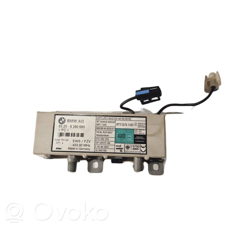 Antenna amplifier