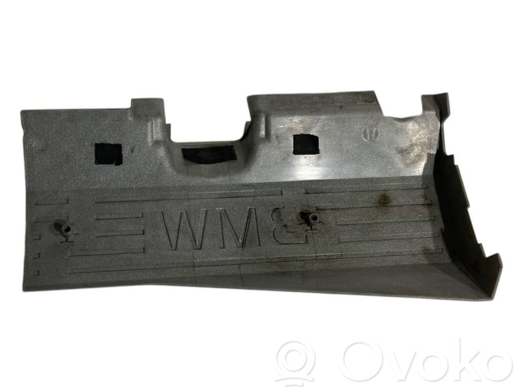 Engine cover (decorative trim)