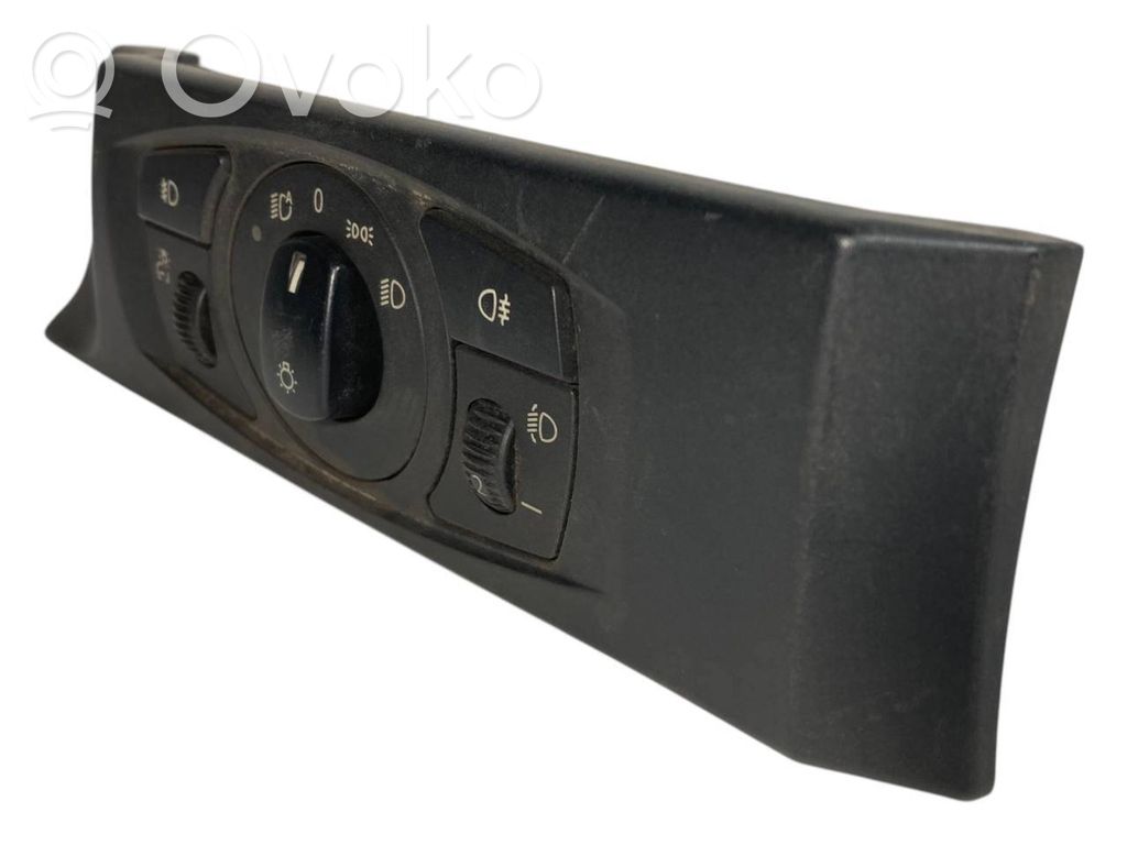 Headlight switch