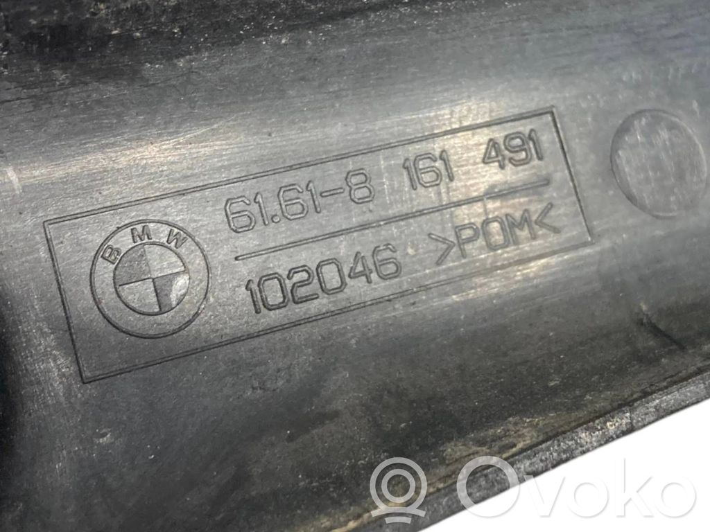 Stikla tīrītāja slotiņas