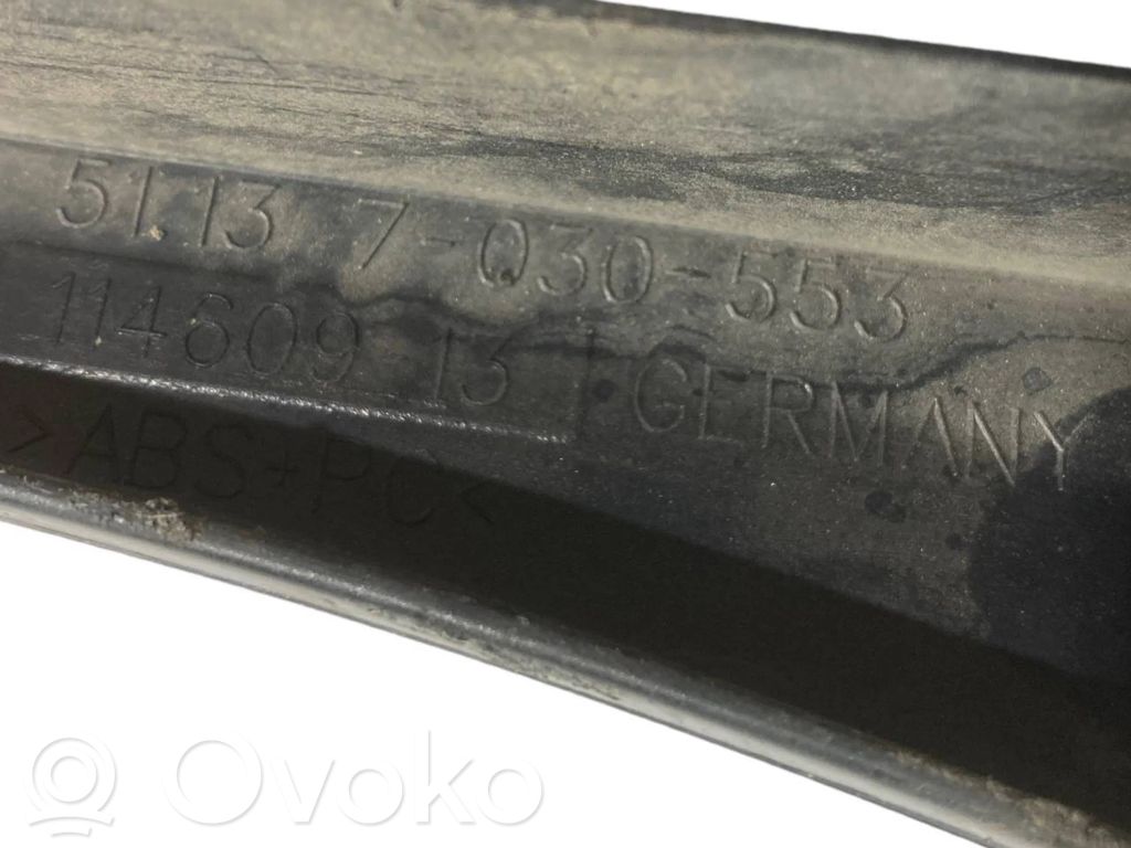 Priekšējā luktura dekoratīvā apdare