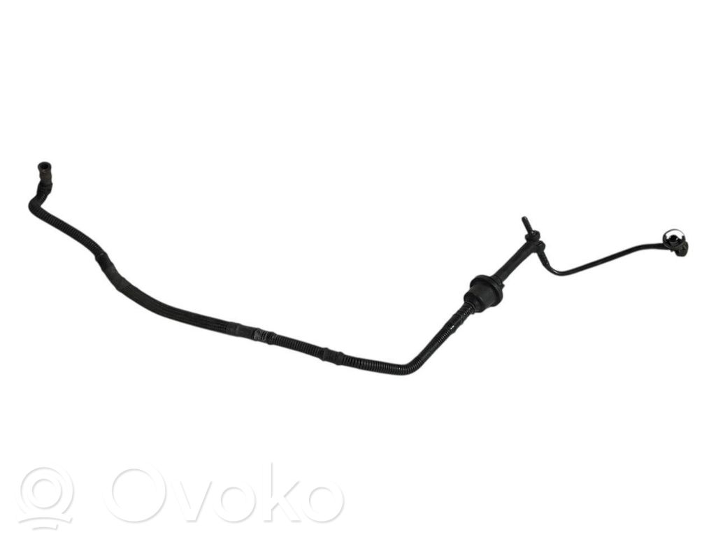 Caurulīte (-es) / šļūtene (-es)
