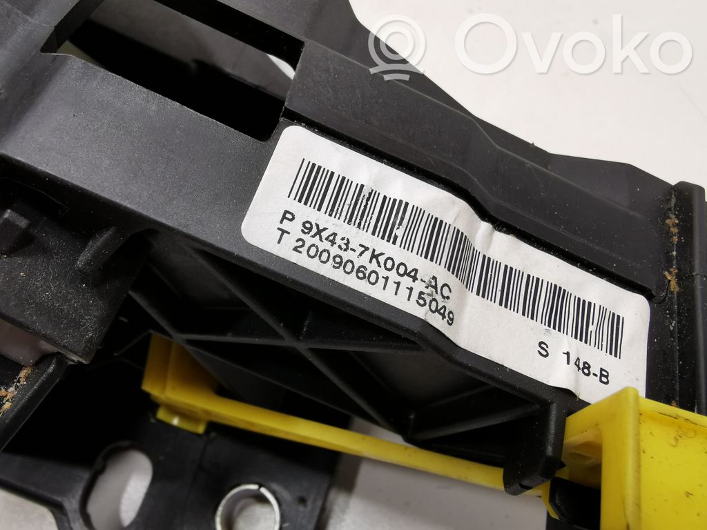 Switching mechanism (sliding mechanism)