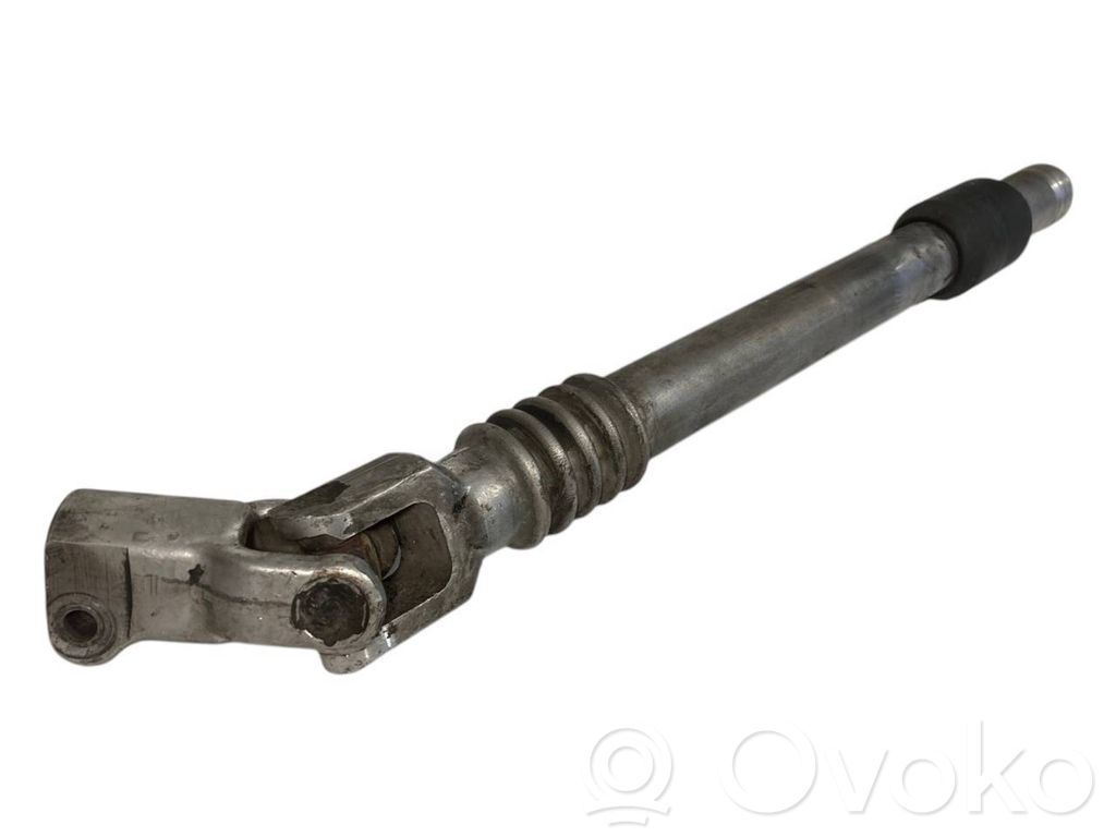 Stūresrata ass krustsavienojums