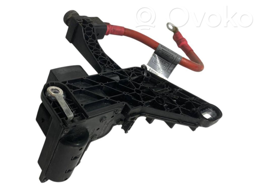 Power control relay