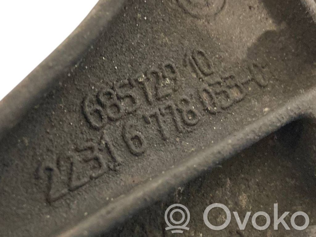 Pārnesumkārbas stiprinājuma kronšteins