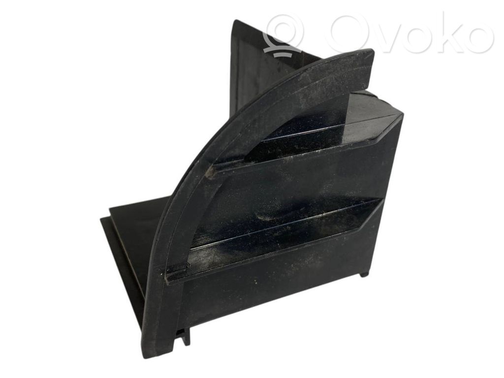 Curtain holder