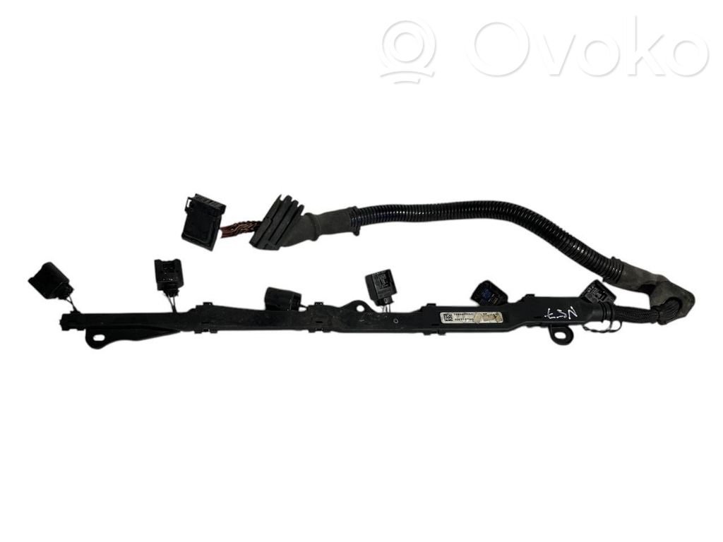 Fuel injector wires