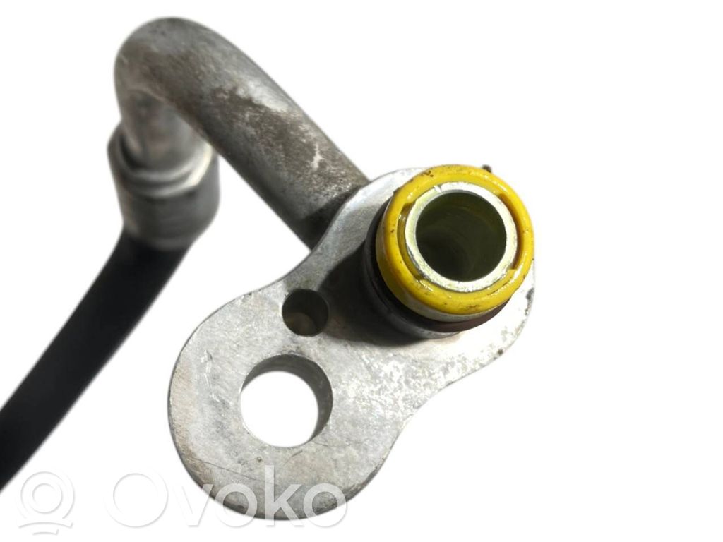 Air conditioner pipe(s) / hose(s)