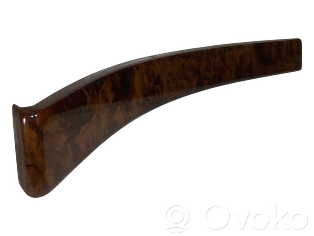 Salona dekoratīvās apdares komplekts