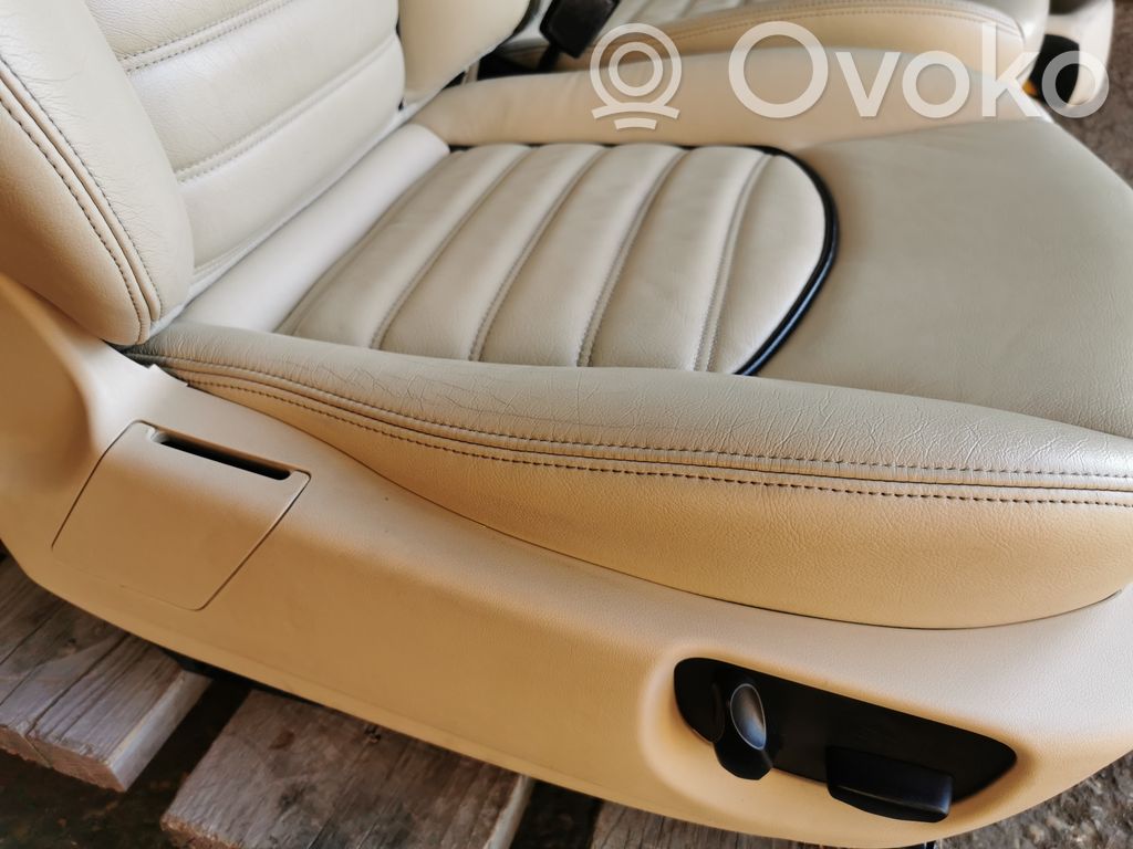 Salona daļu komplekts