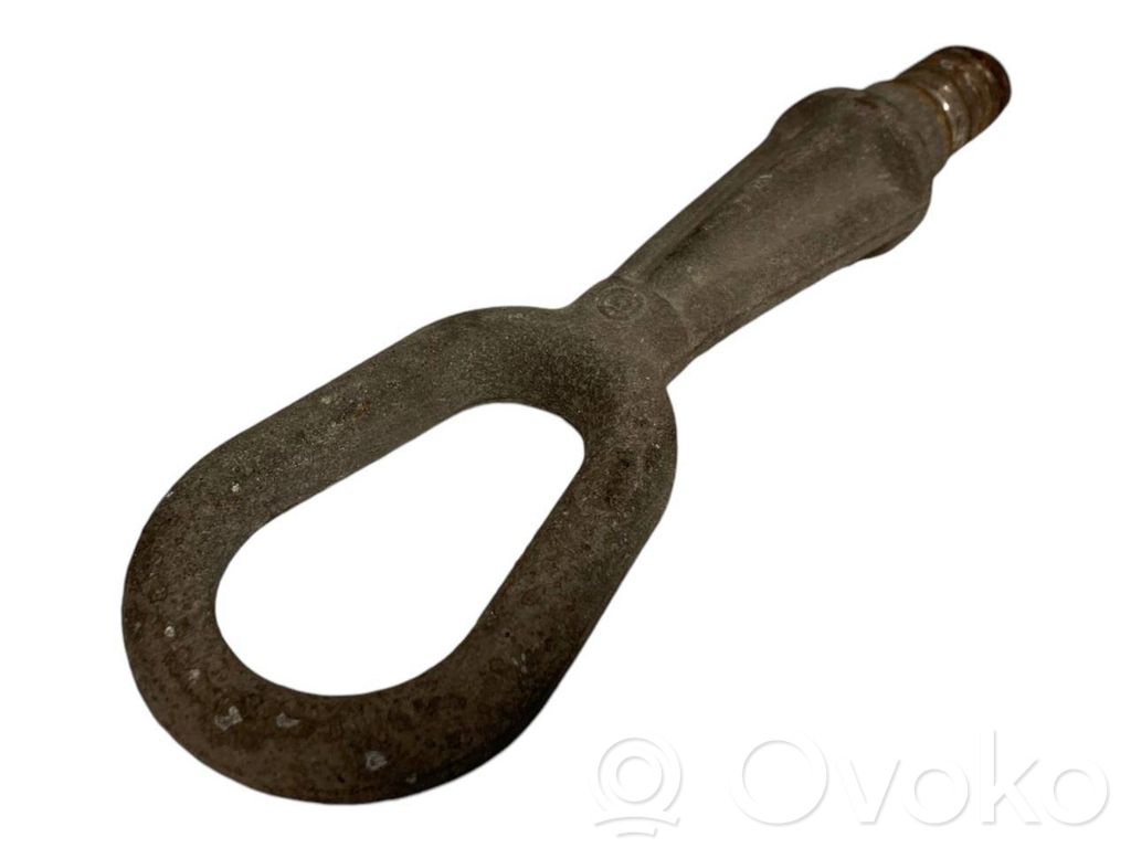 Towing hook