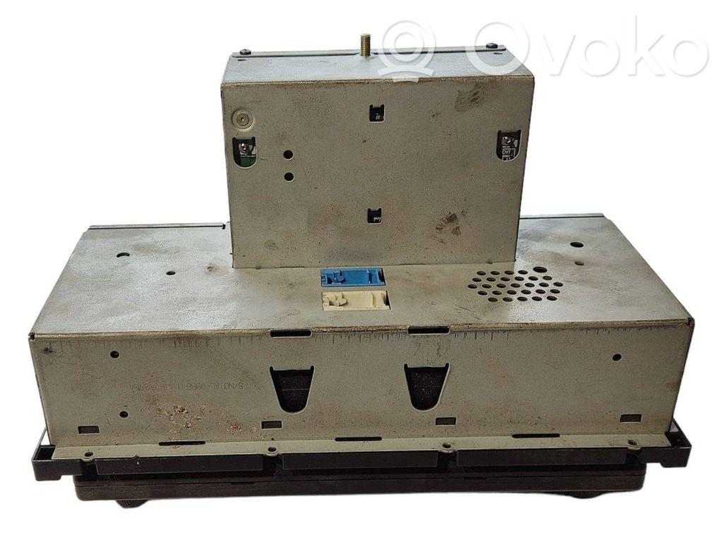 Radio / CD/DVD player / navigation