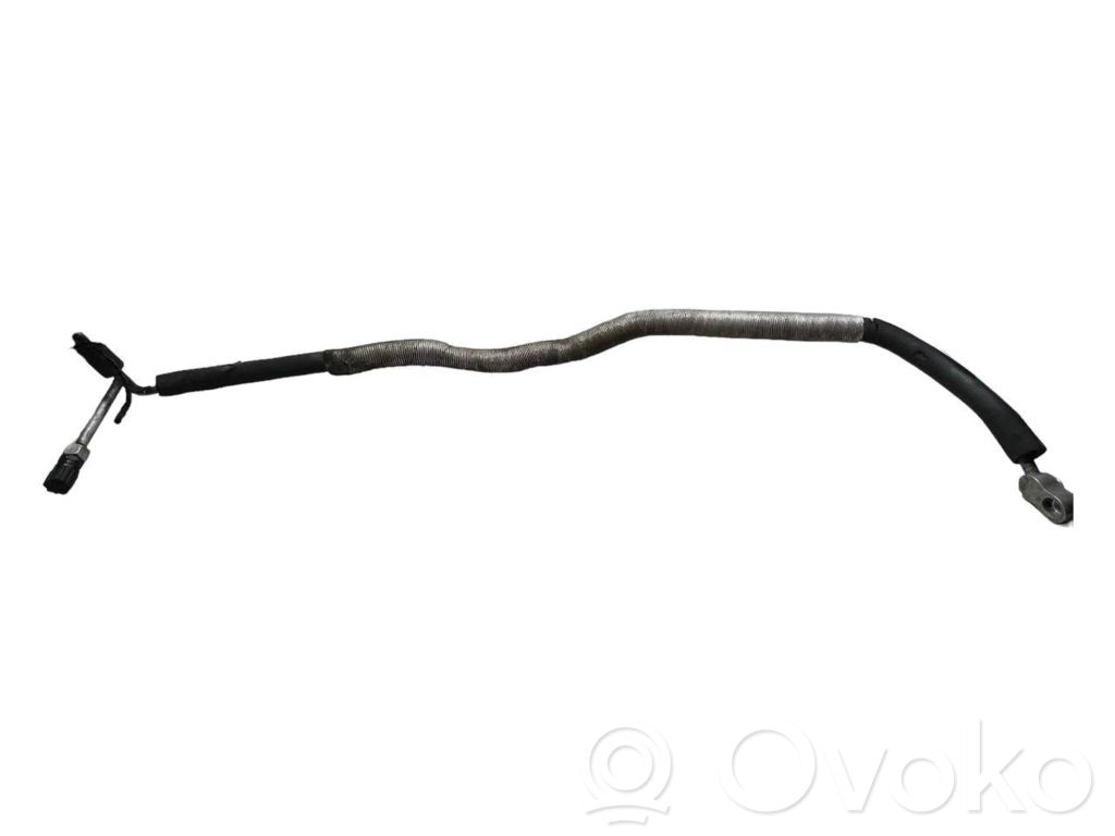 Air conditioner pipe(s) / hose(s)