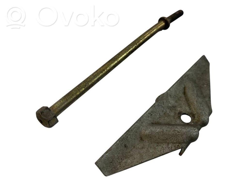 Akumulatora stiprinājums