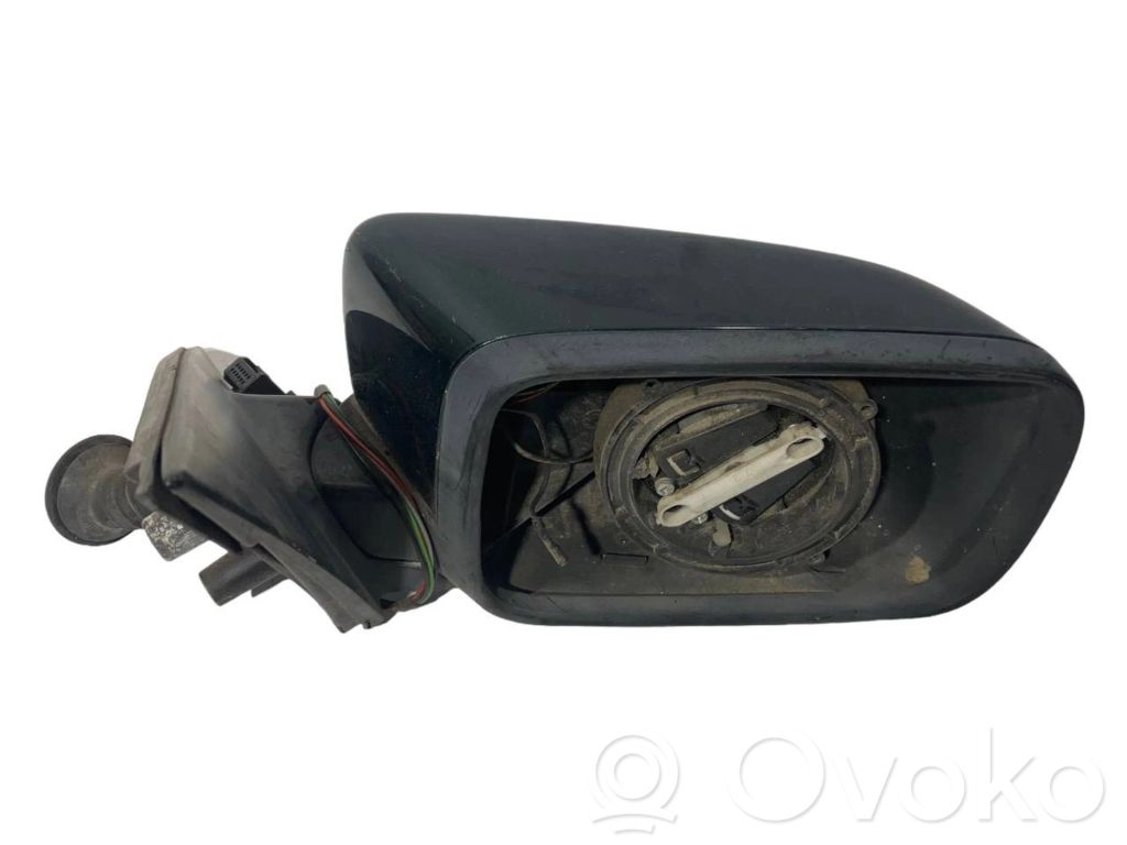 Mirror (electrically controlled)