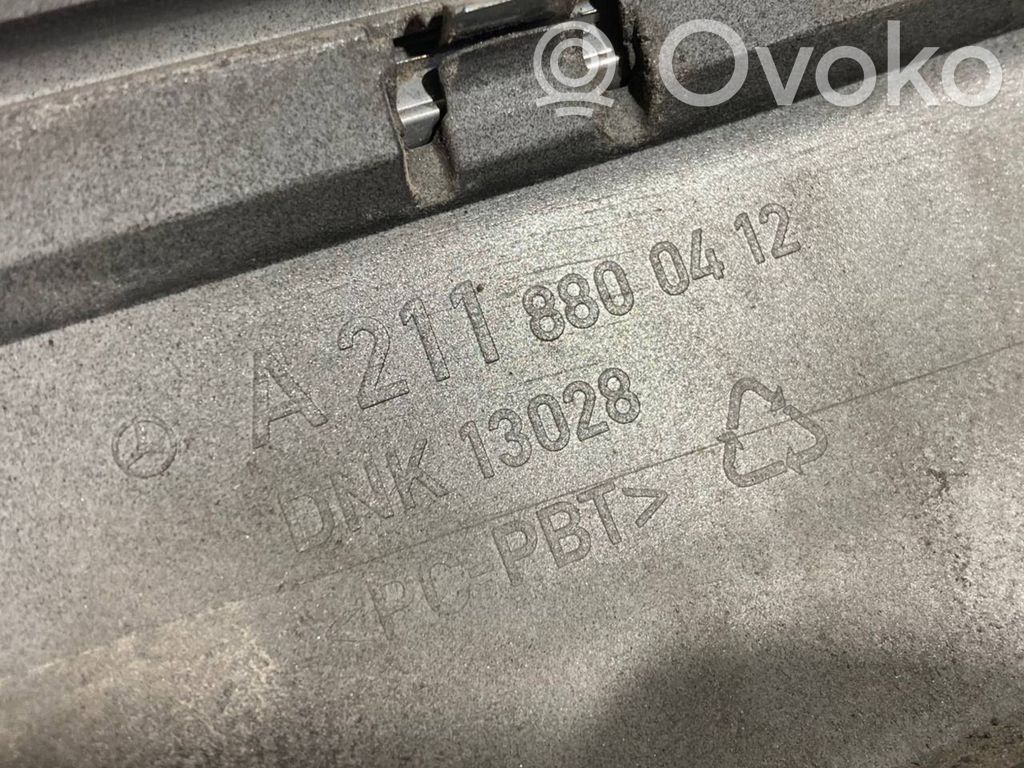 Dekoratīvās aizmugurē bampera ulikas