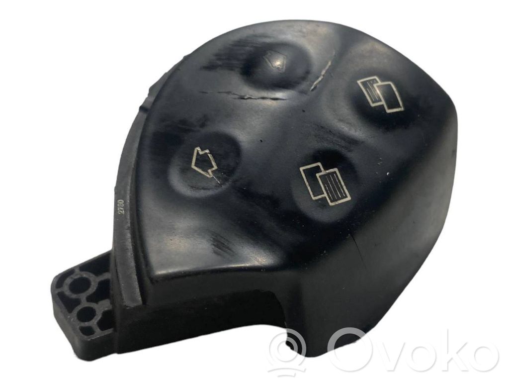 Steering wheel buttons/switches
