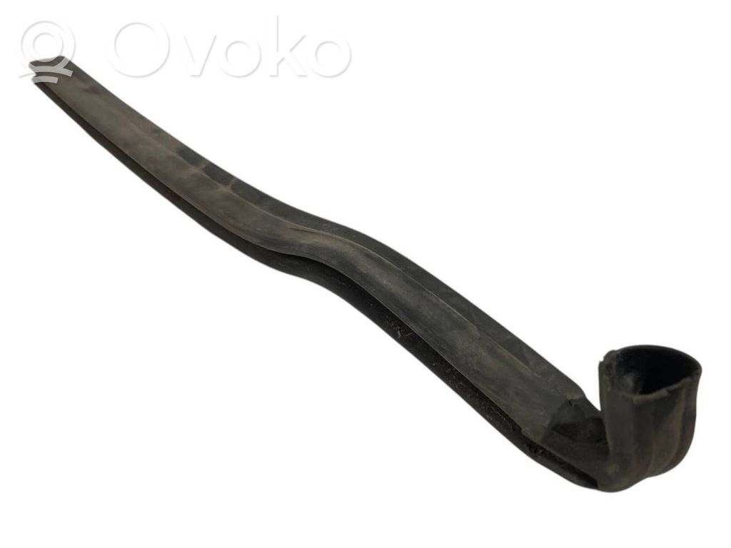 Dzinēja nodalījuma gumija