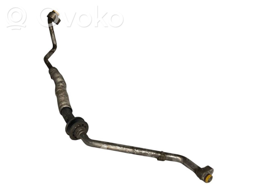 Air conditioner pipe(s) / hose(s)