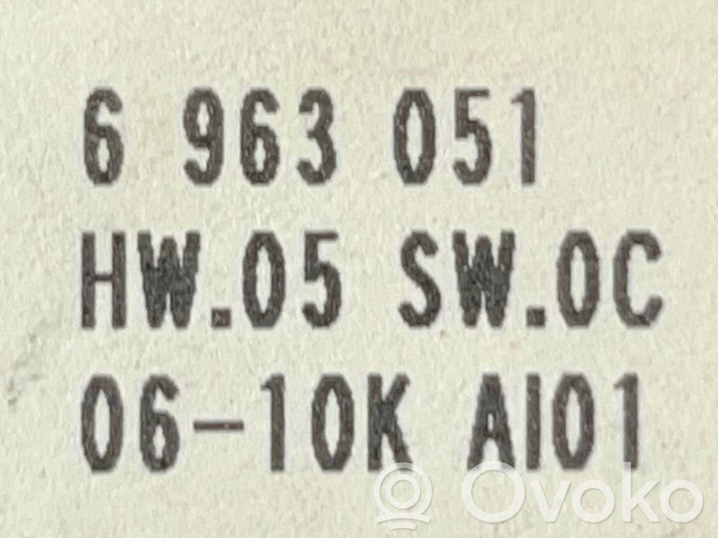 Daudzfunkciju vadības slēdzis / poga