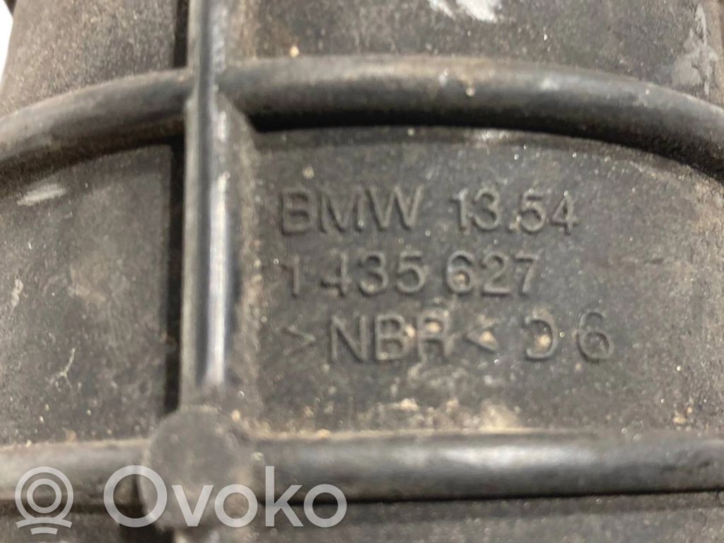 Šļūtene (-es) / caurule (-es)