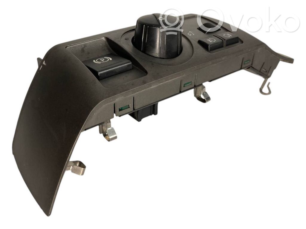 Headlight switch
