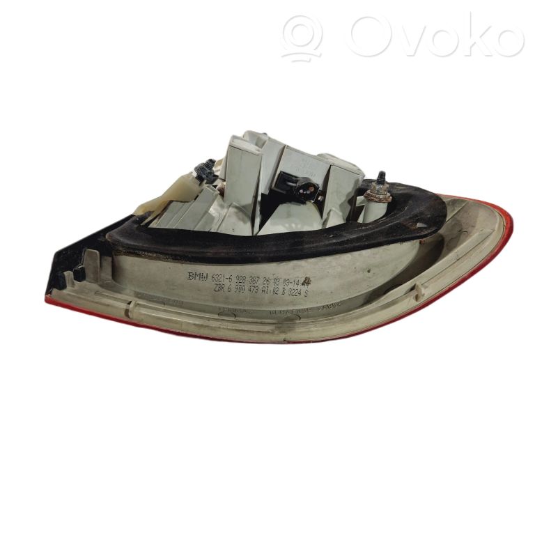 Aizmugurējais lukturis virsbūvē