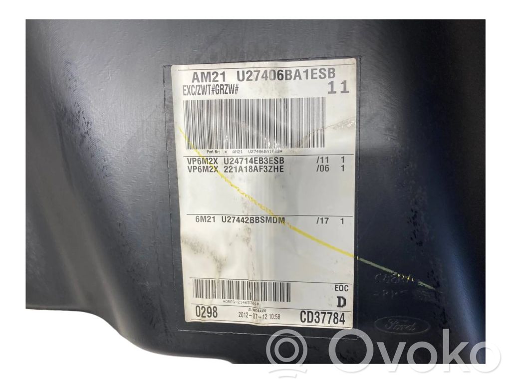 Apšuvums aizmugurējām durvīm