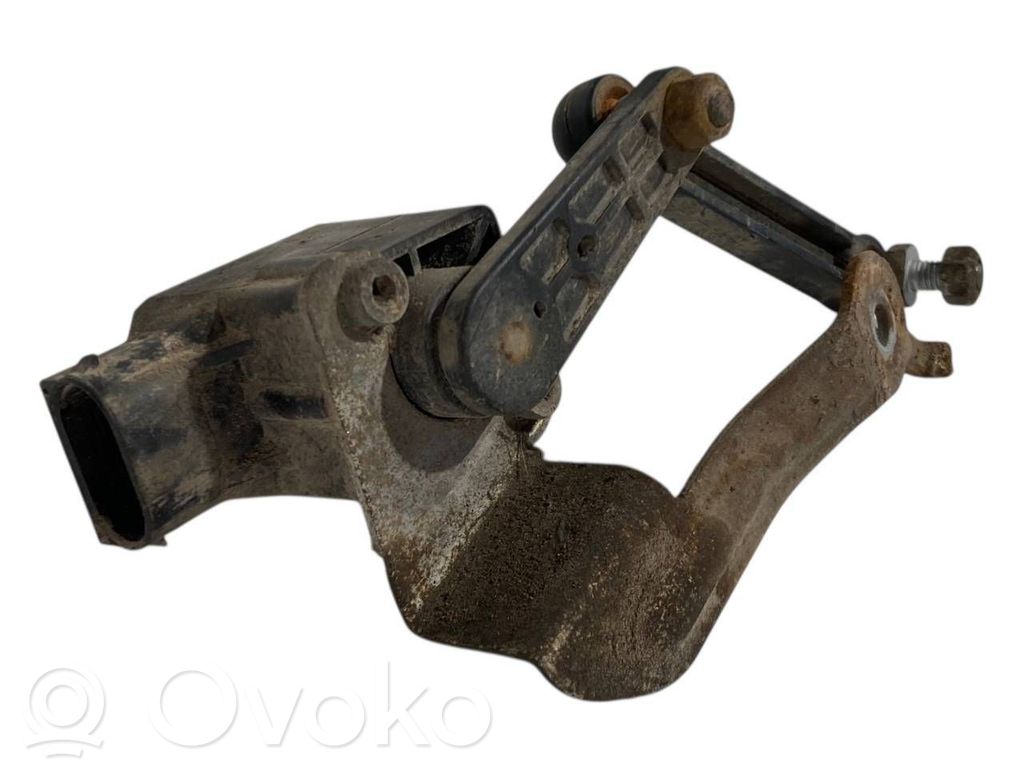 Augstuma sensors (priekšējo lukturu)