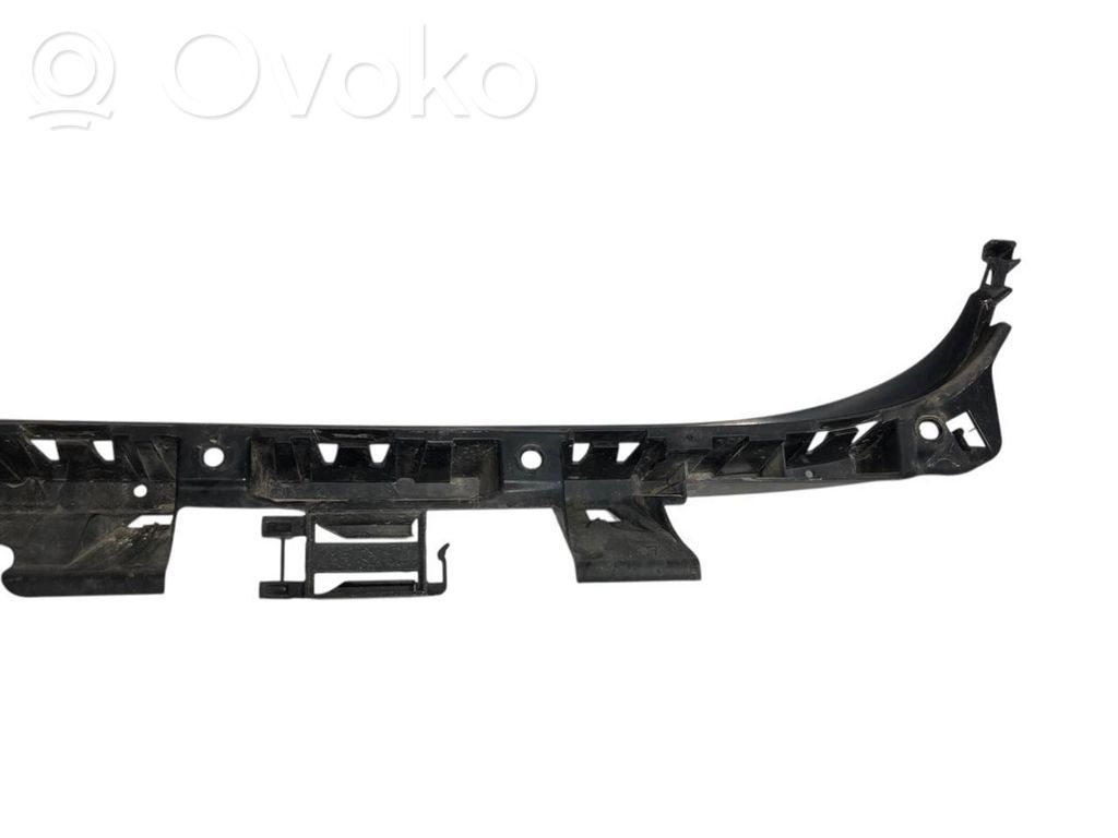 Rear bumper mounting bracket