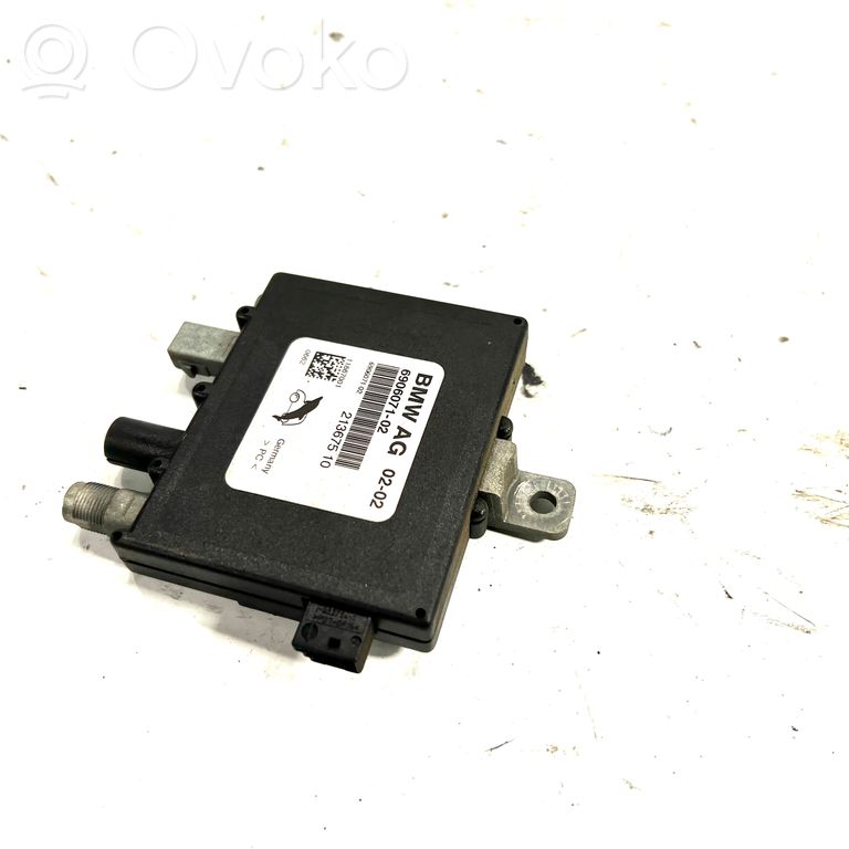 Antenna amplifier