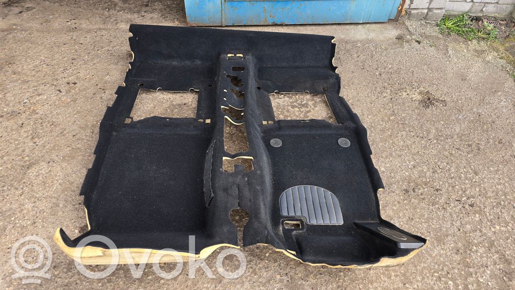 Priekšējais salona paklājs