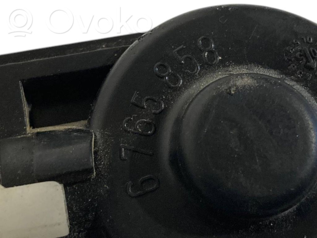 Aizdedzes slēdža kontakti