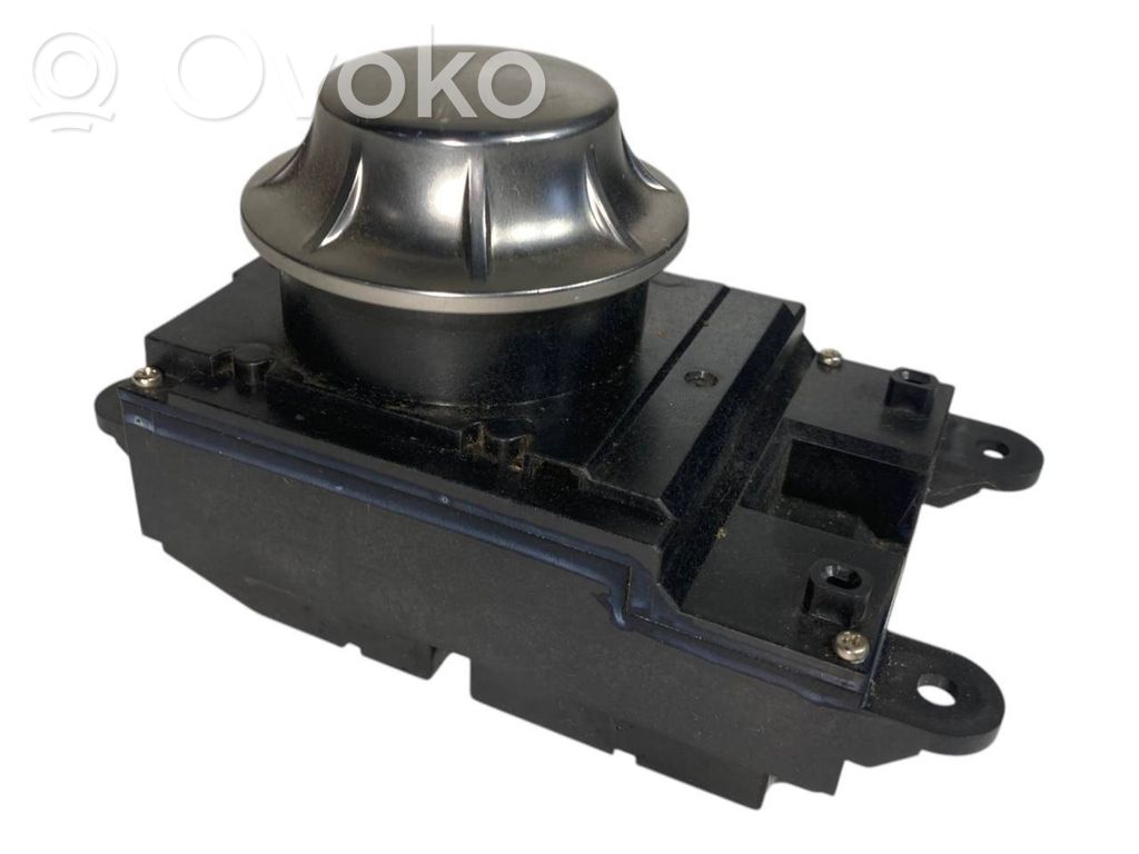 Multifunction control switch/button
