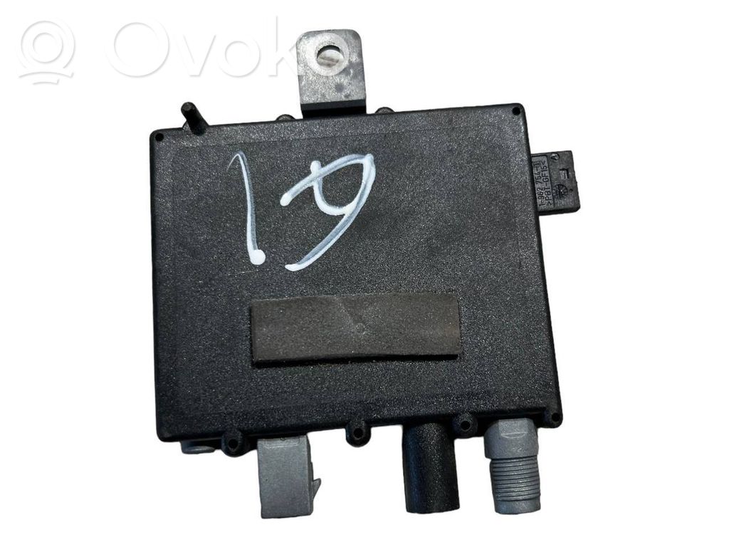 Antenna amplifier
