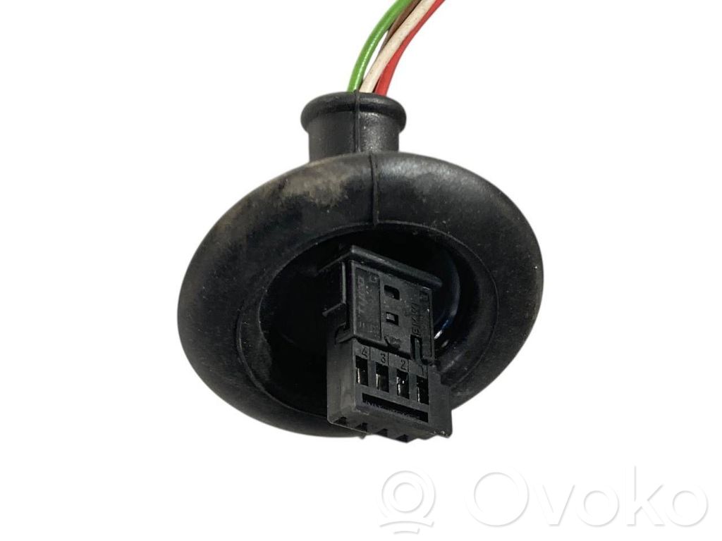 Spogulis (elektriski vadāms)
