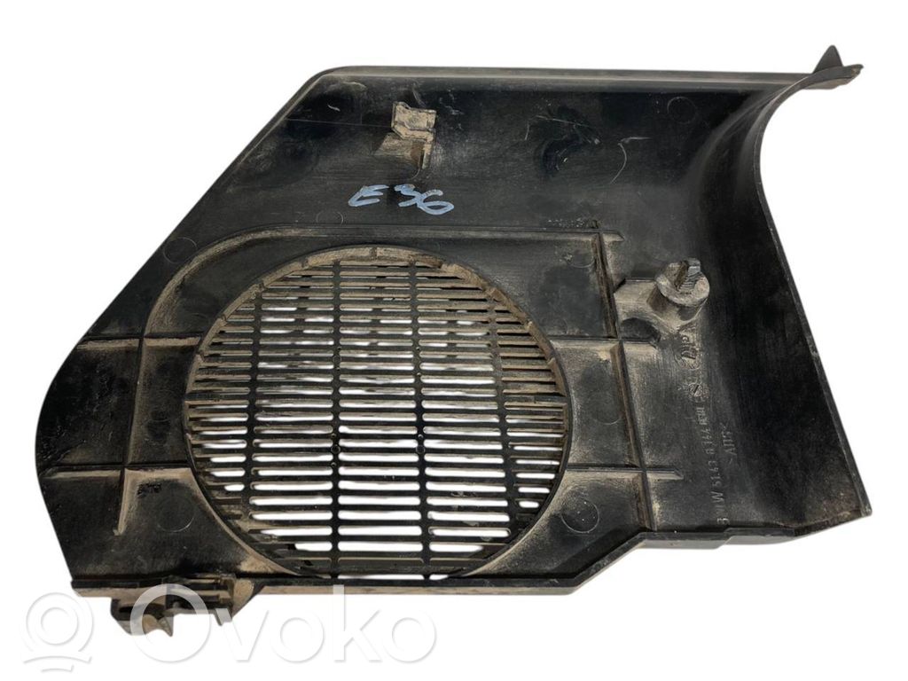 Side speaker trim