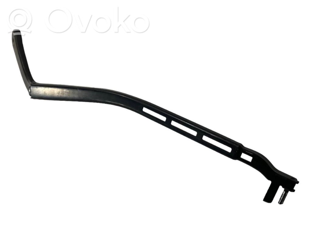 Windshield wiper arm