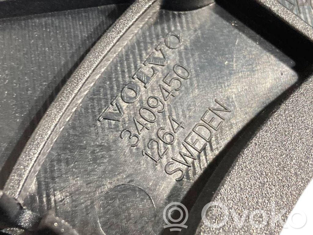 Centrālā skaļruņa dekoratīvā apdare